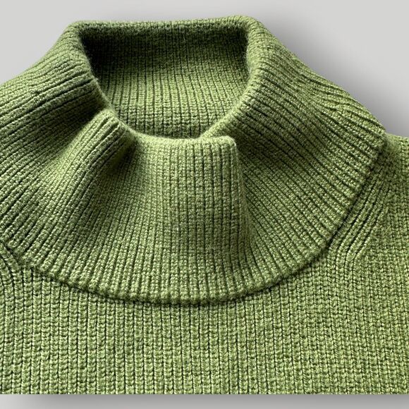 Lululemon SZ 6 Merino Wool Blend Ribbed Turtleneck Sweater Foliage Green - Picture 4 of 10